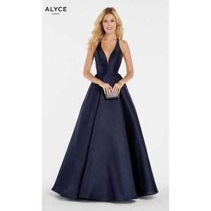 Alyce Paris 60393 Navy Floor Length A-Line Formal Prom Gown Size 16